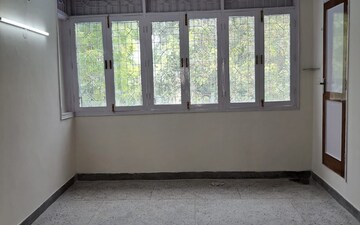 2 BHK Builder Floor For Rent in Sarvapriya Vihar