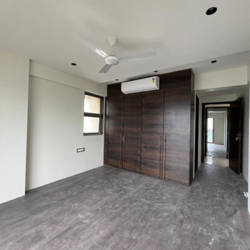 Room in 2 BHK Apartment at K Raheja Raheja Classique, Shashtri Nagar – for Rent