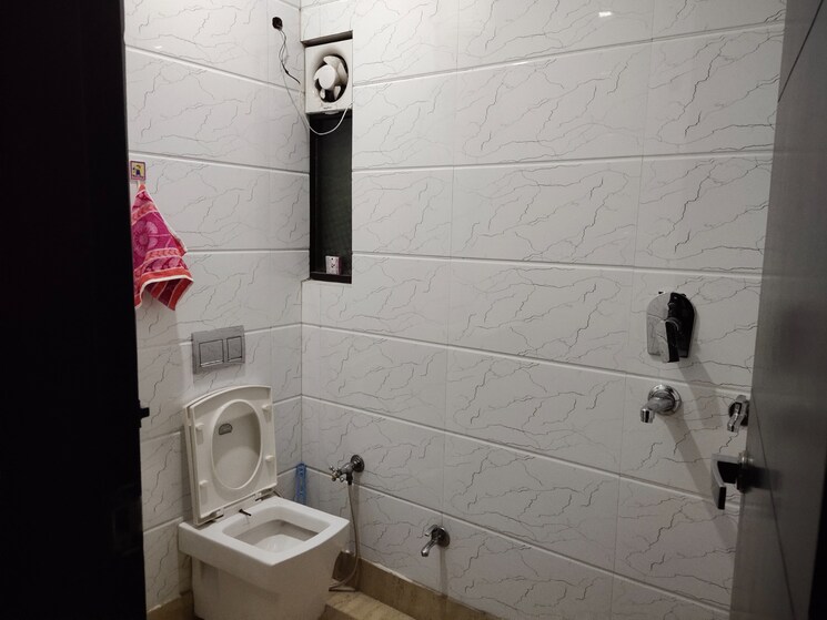 Master Bedroom, prashant vihar 3 Bedroom 1500 Sq.Ft. Builder Floor In Prashant Vihar Delhi 8945544