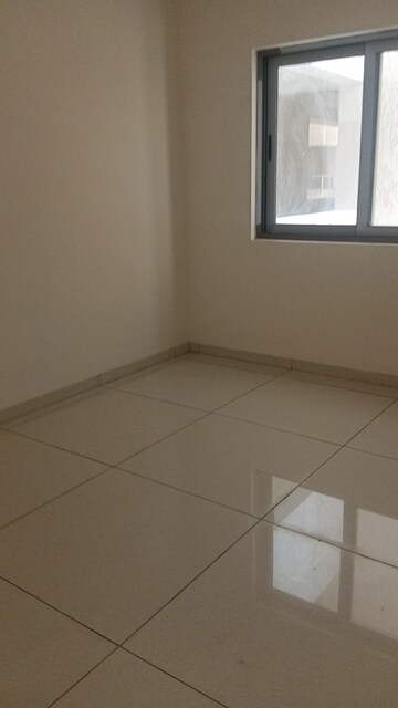 Room in 3 BHK Apartment at Whitefields – for Sale