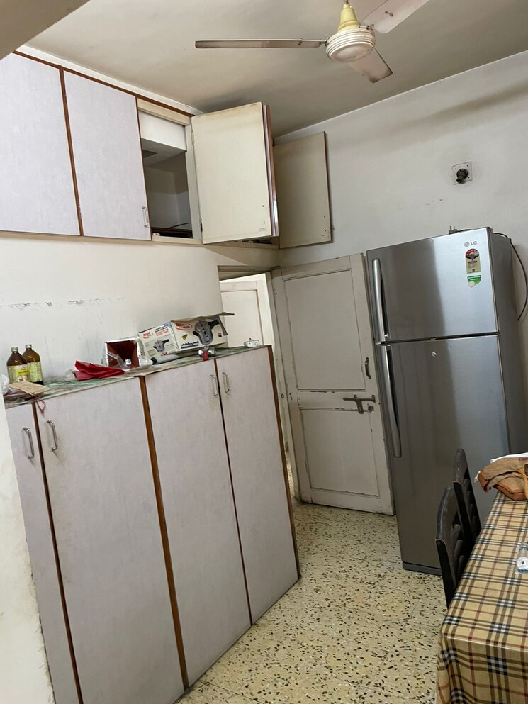 Kitchen, ambawadi 3 Bedroom 1500 Sq.Ft. Apartment In Ambawadi Ahmedabad 8945597