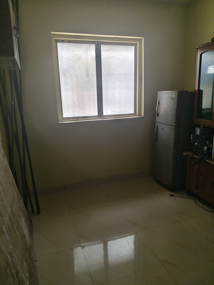 Room, anand nagar 1 Bedroom 500 Sq.Ft. Apartment In Anand Nagar Thane 8945688