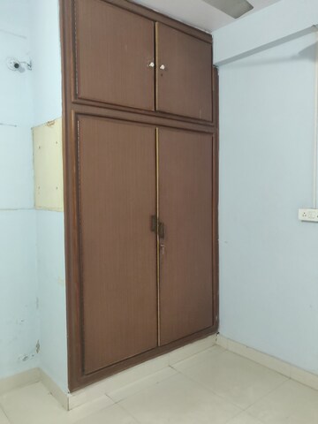 Furnished Amenities in 2 BHK Apartment at Parimala Banjara, Banjara Hills – for Rent