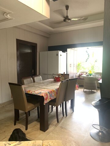 Living Room in 2 BHK Apartment at Patparganj – for Rent