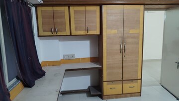 Furnished Amenities in 3 BHK Apartment at Ambawadi – for Rent