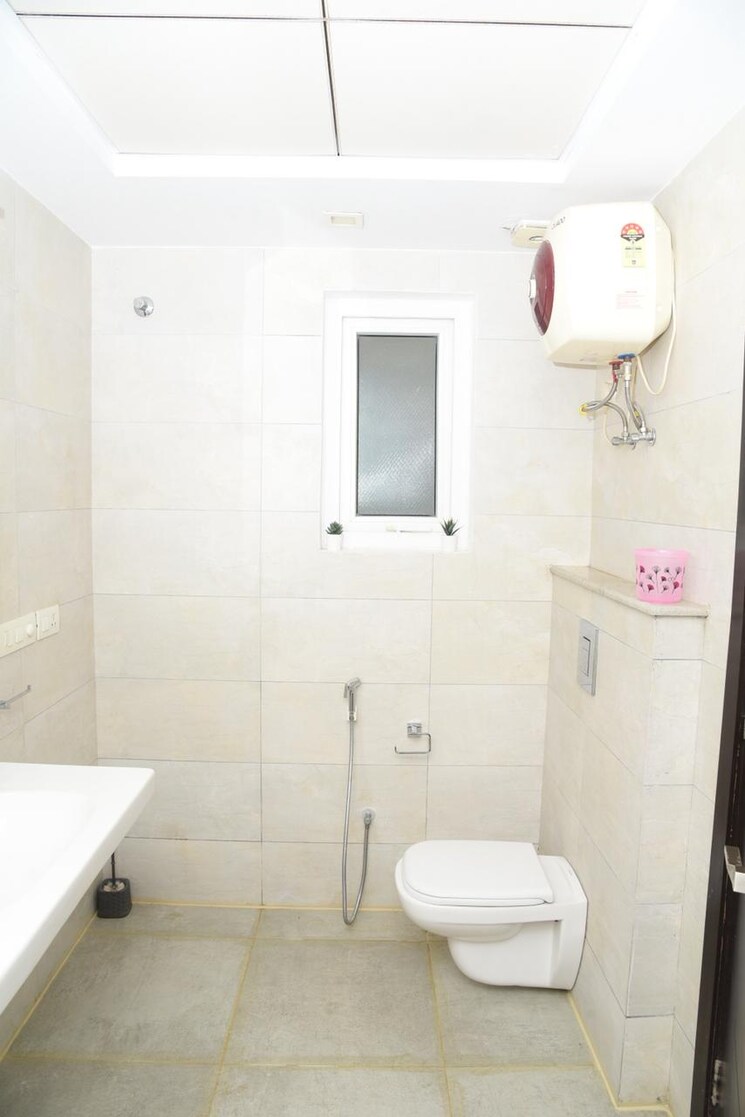 Bathroom, sas-itower 3 Bedroom 1650 Sq.Ft. Apartment In Khajaguda Hyderabad 8945698