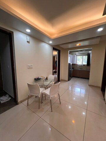 Living Room in 2 BHK Builder Floor at SAS Tower, Sector 38 – for Rent