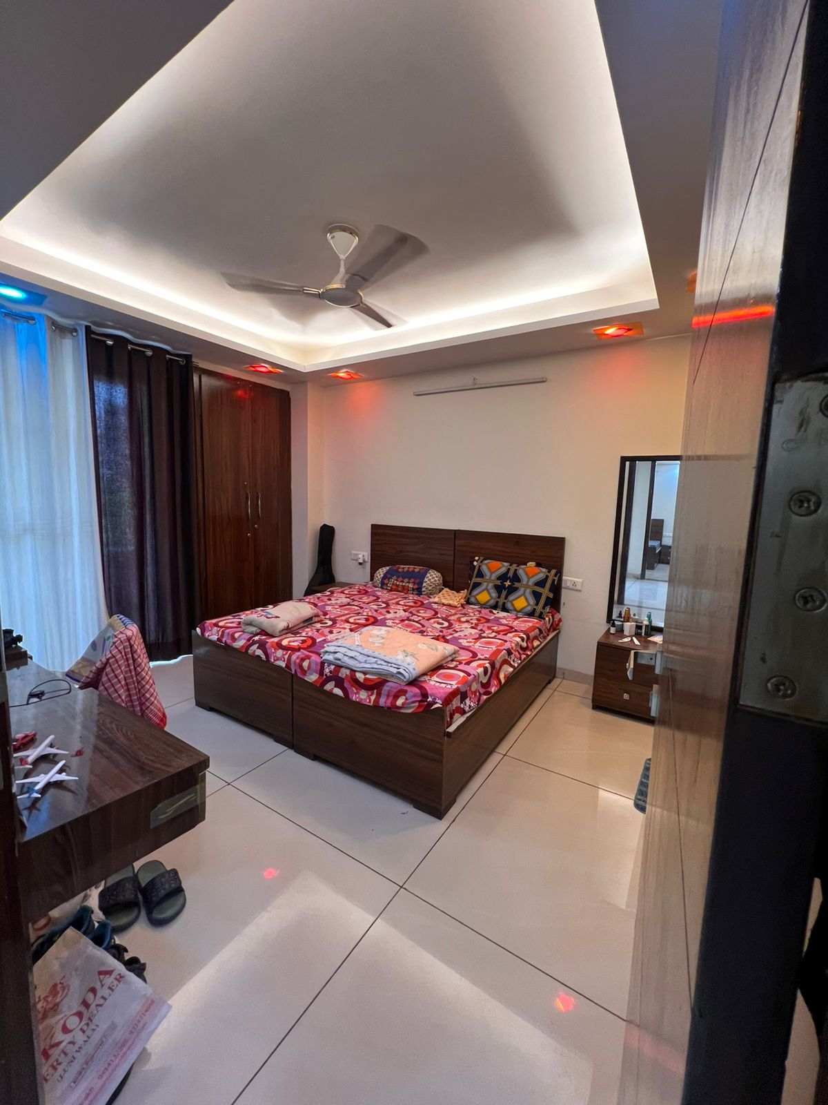2 BHK Builder Floor For Rent in SAS Tower
