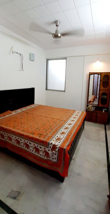 Bedroom in 3 BHK Apartment at Sector 3 Dwarka – for Rent