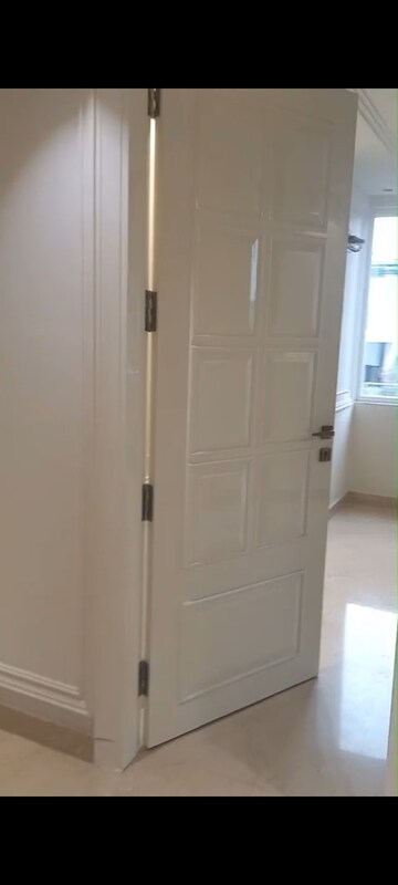 Master Bedroom in 3 BHK Builder Floor at Yojana Vihar – for Rent