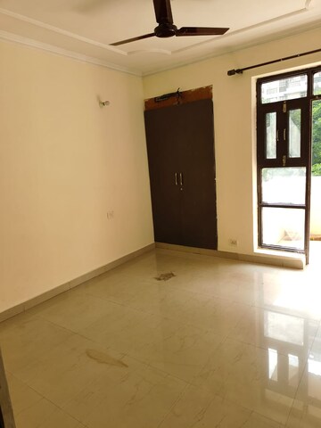 Room in 2 BHK Apartment at Balaji Foster Heights, Sain Vihar – for Rent
