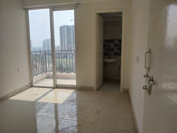 3 BHK Apartment For Rent in Signature Global Golf Greens, Sector 79