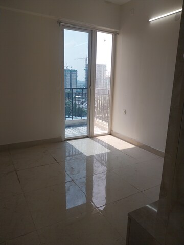 Furnished Amenities in 3 BHK Apartment at Signature Global Golf Greens, Sector 79 – for Rent