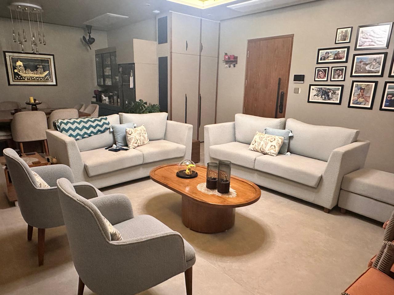 3 BHK Apartment For Sale in Vraj Tiara