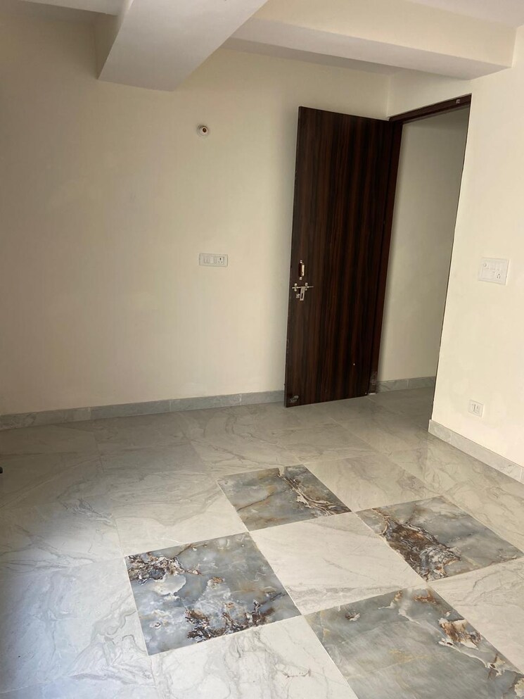 Room, chattarpur 3 Bedroom 1050 Sq.Ft. Builder Floor In Chattarpur Delhi 8945825