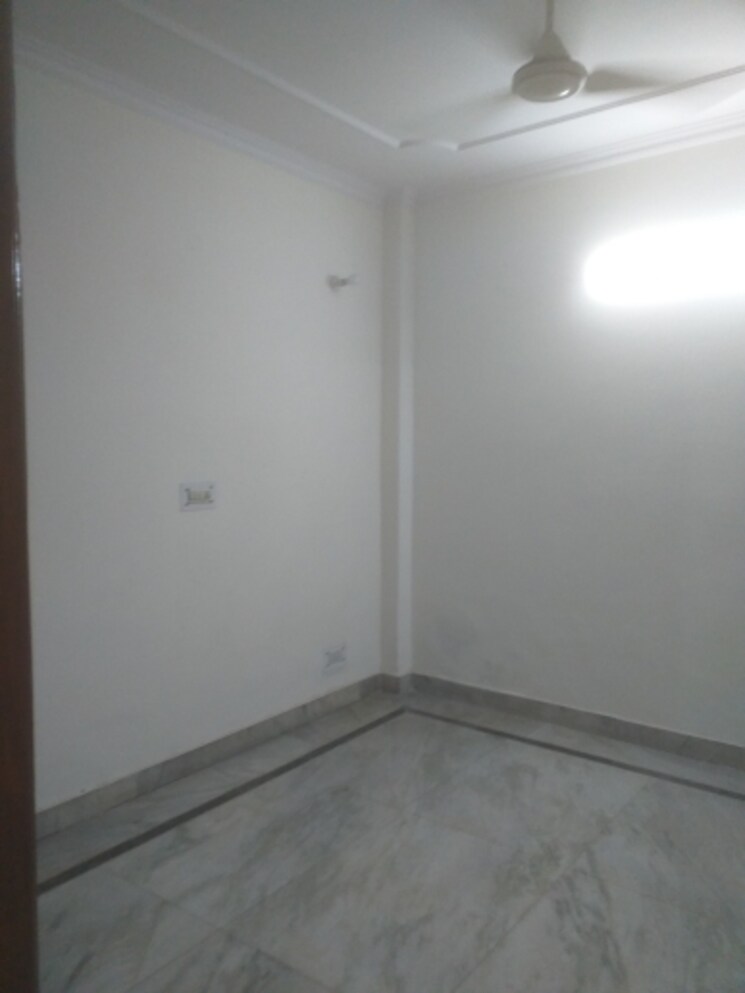 Room, new rajinder nagar 3 Bedroom 1650 Sq.Ft. Builder Floor In New Rajinder Nagar Delhi 8946012