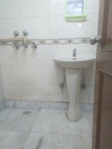 Bathroom in 3 BHK Builder Floor at New Rajinder Nagar – for Rent