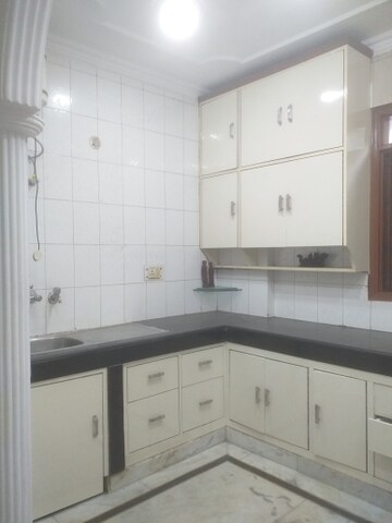 Kitchen in 3 BHK Builder Floor at New Rajinder Nagar – for Rent