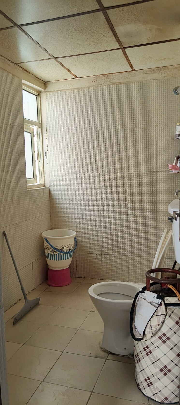 Bathroom, balaji-foster-heights 2 Bedroom 1250 Sq.Ft. Apartment In Sain Vihar Ghaziabad 8946002