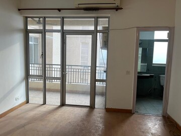 Room in 3 BHK Apartment at Central Park II-Bellevue, Sector 48 – for Sale