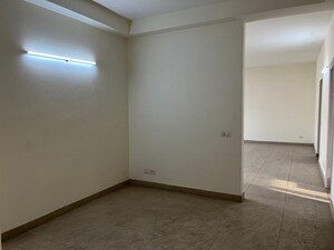 Room in 3 BHK Apartment at Central Park II-Bellevue, Sector 48 – for Sale
