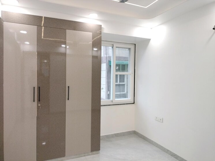 undefined, sector 10 dwarka 3 Bedroom 1600 Sq.Ft. Apartment In Sector 10 Dwarka Delhi 8945989