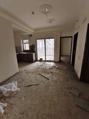 Room in 2 BHK Apartment at Ajnara Gen X, Dundahera – for Sale