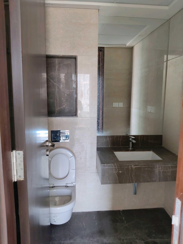 Bathroom, lokhandwala-minerva-mahalaxmi 3 Bedroom 1200 Sq.Ft. Apartment In Mahalaxmi Mumbai 8946059