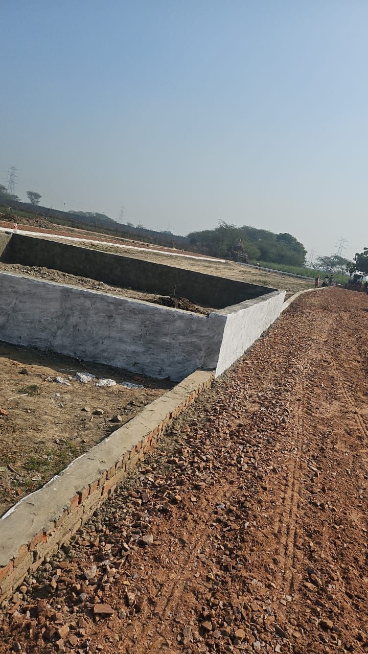 Plot For Sale in Sector 17B Yamuna Expressway