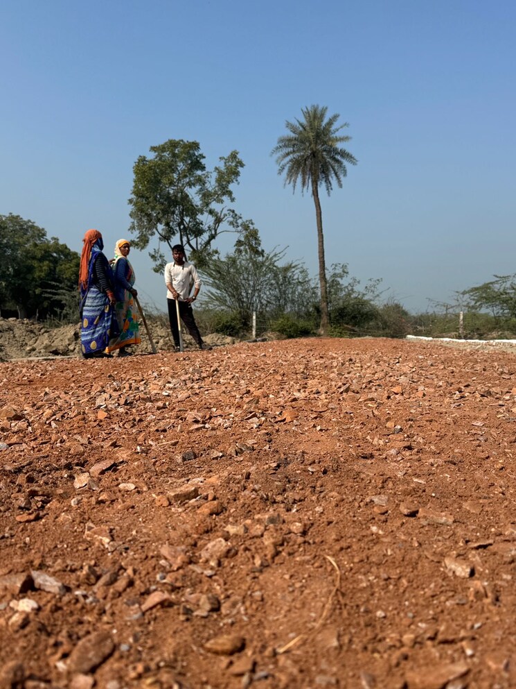 undefined, sector 17b yamuna expressway  200 Sq.Yd. Plot In Sector 17b Yamuna Expressway Greater Noida 8946055