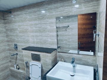 Master Bedroom in 3 BHK Apartment at Unitech Fresco, Sector 50 – for Rent