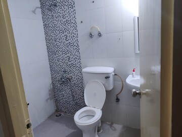 Bathroom in 2 BHK Apartment at Signature Orchard Avenue 2, Sector 93 – for Rent