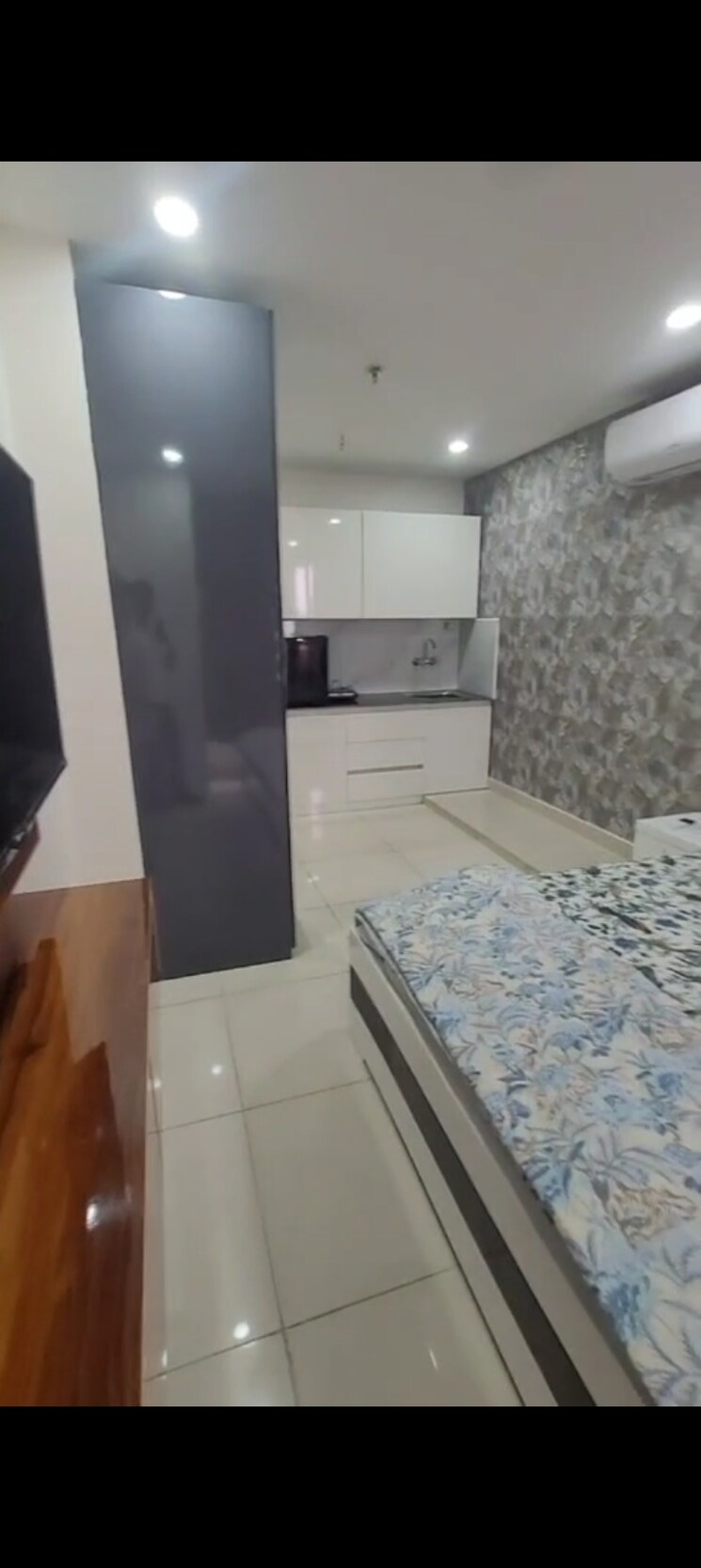 Room, ambala highway 1 RK 560 Sq.Ft. Apartment In Ambala Highway Zirakpur 8946230