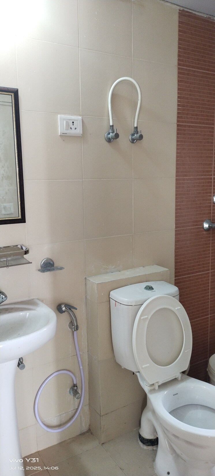 Bathroom, mahagun-mywoods 2 Bedroom 935 Sq.Ft. Apartment In Sector 16c Greater Noida Greater Noida 8946281