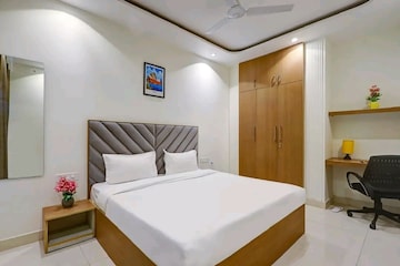 2 BHK Builder Floor For Sale in Gaur City Center, Sector 4 Greater Noida