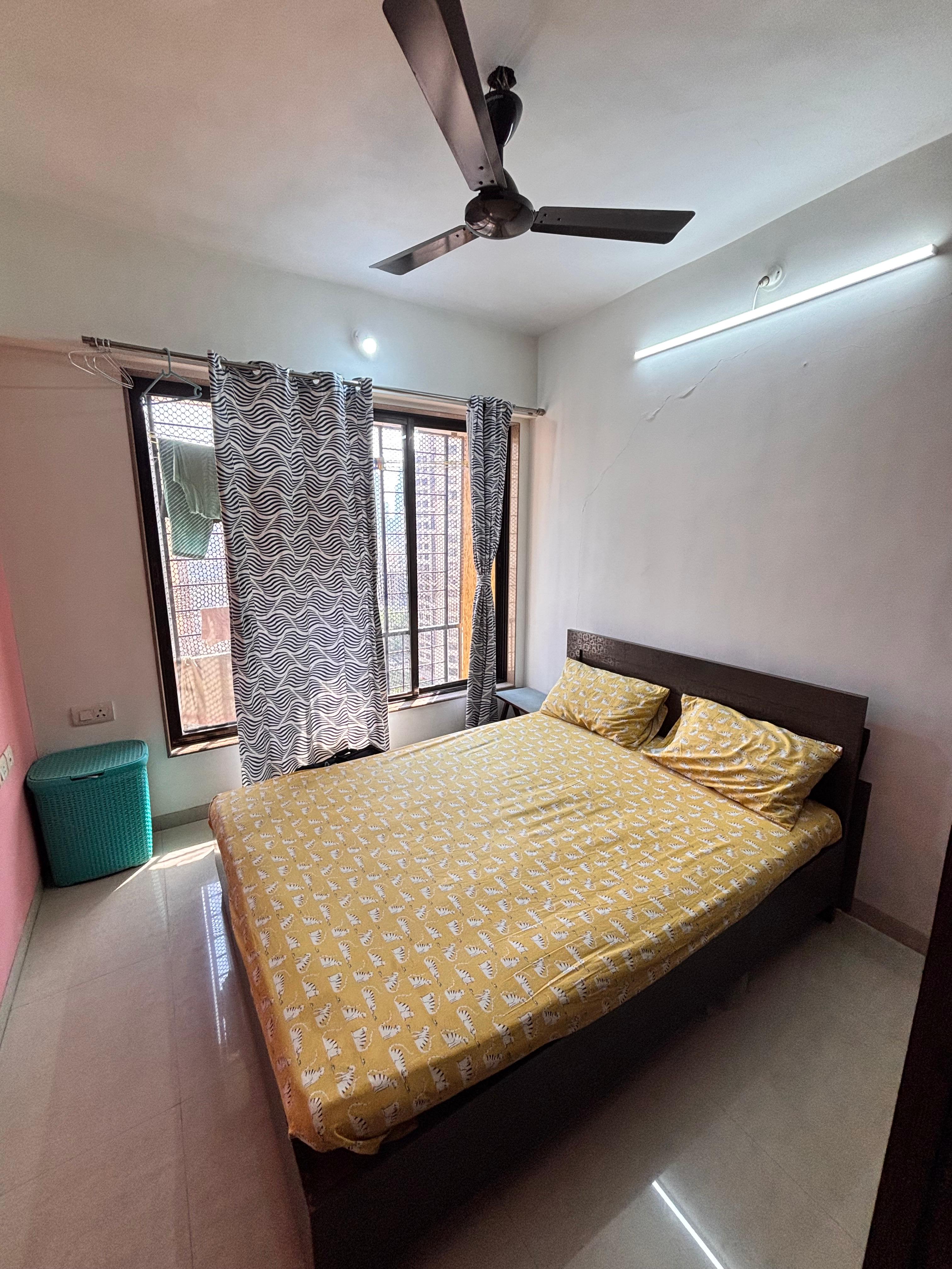 2.5 BHK Apartment For Rent in Riddhi Tower