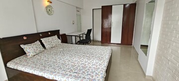 Bedroom in 2 BHK Apartment at Goyal Green Woods, Andheri East – for Rent