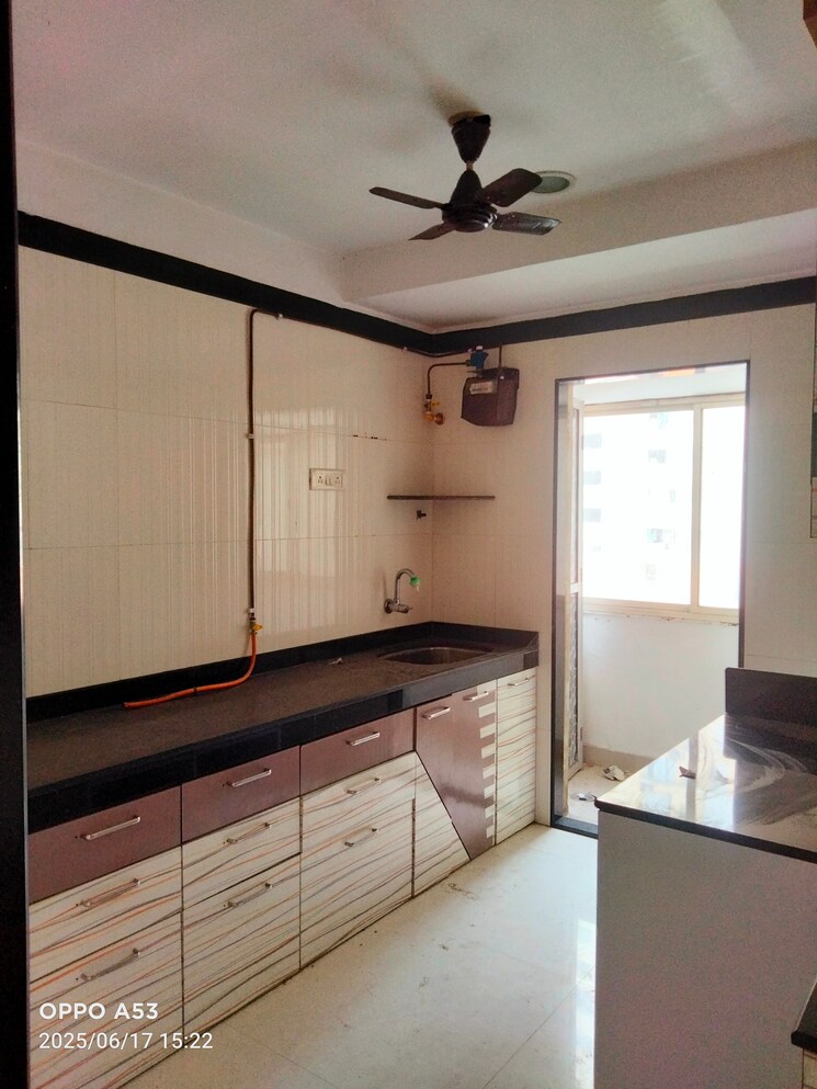 Kitchen, cosmos-majestic 3 Bedroom 1100 Sq.Ft. Apartment In Prabhadevi Mumbai 8946318