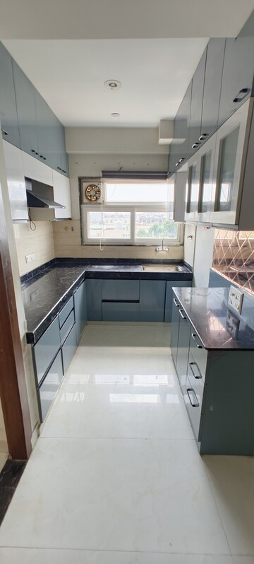 Kitchen in 2 BHK Apartment at Mansarovar Extension – for Rent