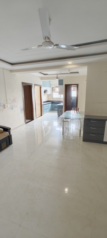 Living Room in 2 BHK Apartment at Mansarovar Extension – for Rent