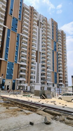 3 BHK + Pooja Room,Servant Room Apartment For Sale in Kashish Manor One