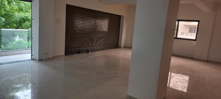 Room, jahangirpura Commercial Shop 6500 Sq.Ft. In Jahangirpura Surat 8946339