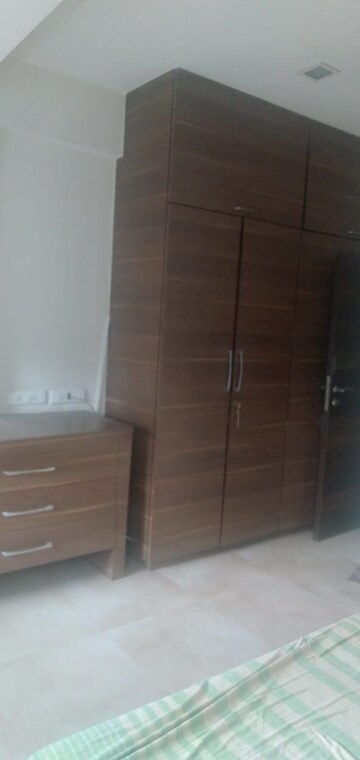 Bathroom in 2 BHK Apartment at Tardeo – for Rent