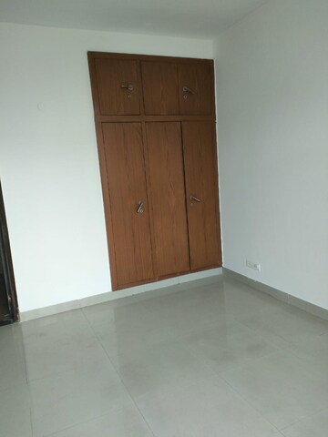 Room in 2 BHK Apartment at Omaxe Grand, Sector 93b – for Sale