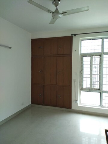 Room in 2 BHK Apartment at Omaxe Grand, Sector 93b – for Sale