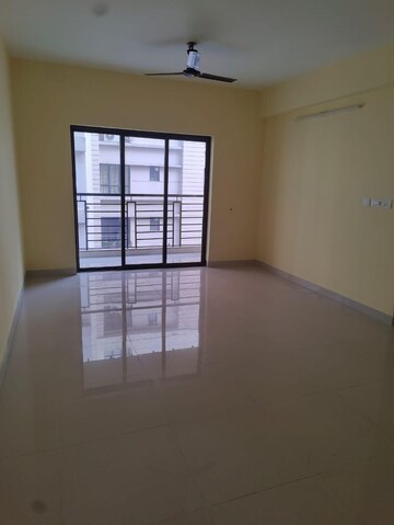 Room in 3 BHK Apartment at Primarc Southwinds, Rajpur – for Sale