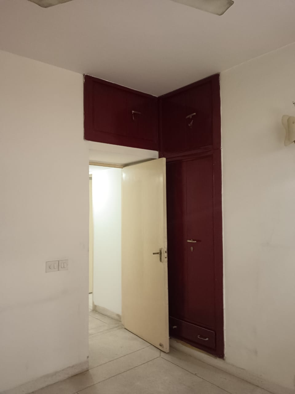 2 BHK + Pooja Room Builder Floor For Rent in Unitech Arcadia