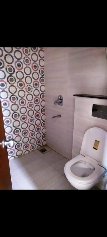 Bathroom in 3 BHK Apartment at Ardee City Palm Grove Heights, Sector 52 – for Rent