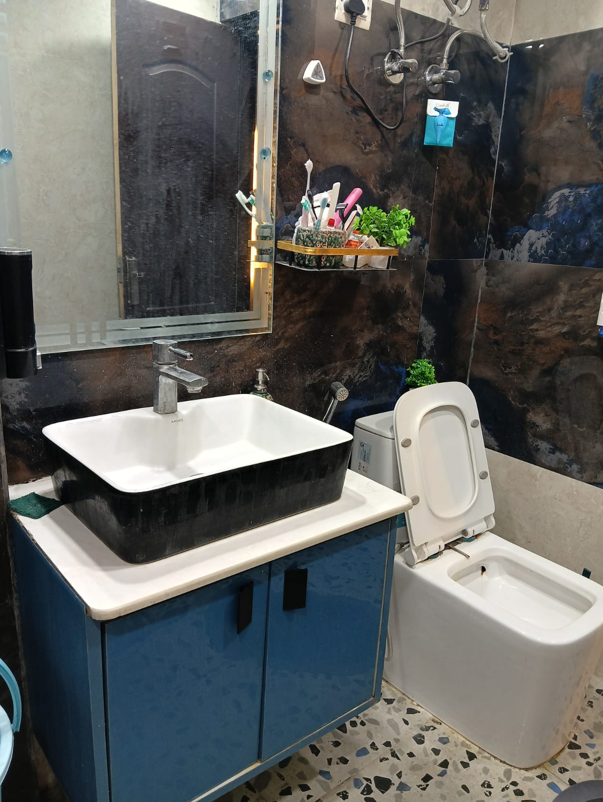 Resale 3 Bedroom 1640 Sq.Ft. Apartment in Crossing Republik, Crossing ...