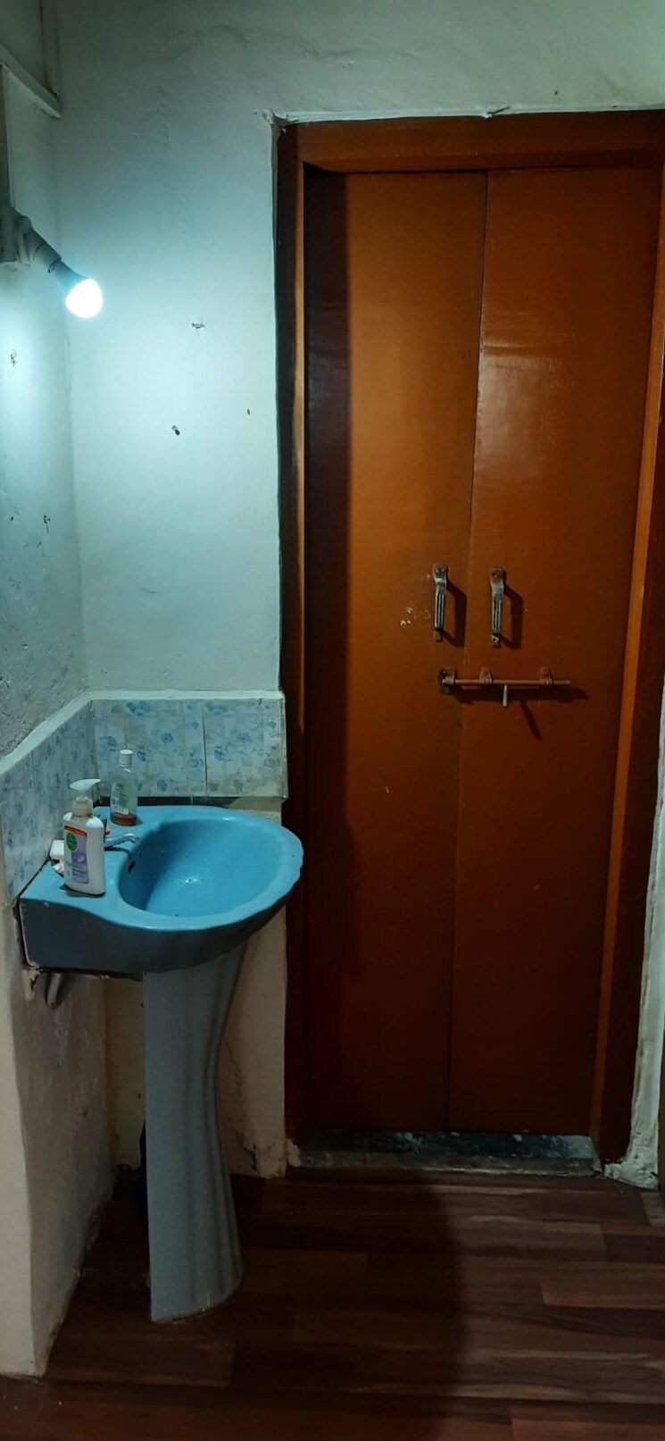 Bathroom, westend-mall 1 Bedroom 500 Sq.Ft. Apartment In Aundh Pune 8946587